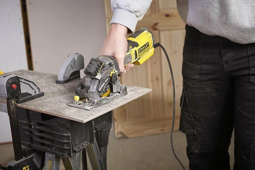 Пила циркулярна компактна мережева STANLEY FATMAX FME380K FME380K фото