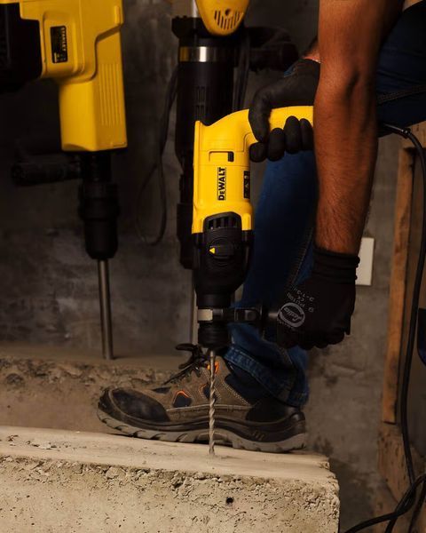 Перфоратор сетевой SDS-Plus DeWALT D25133K D25133K фото